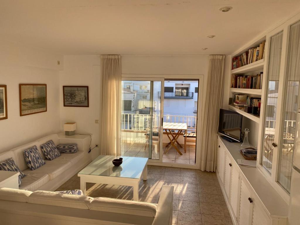 Port De'N Perris Apartman L' Escala Kültér fotó