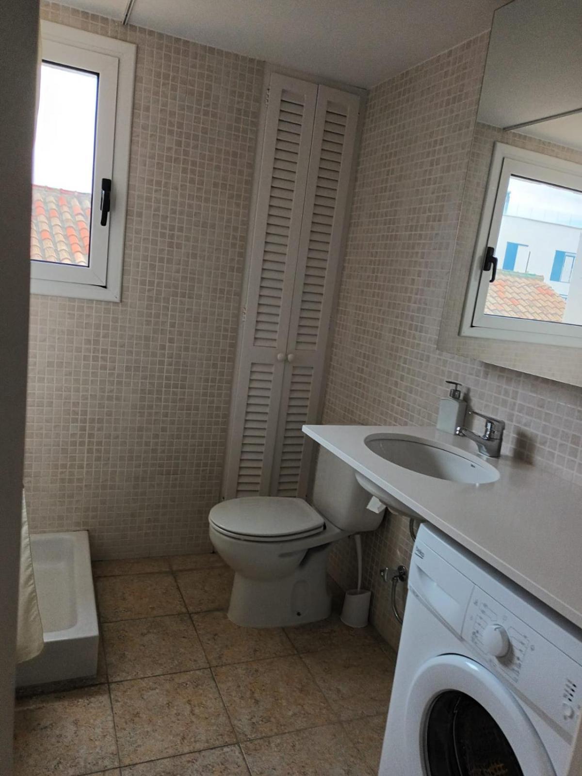 Port De'N Perris Apartman L' Escala Kültér fotó