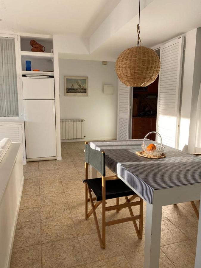 Port De'N Perris Apartman L' Escala Kültér fotó