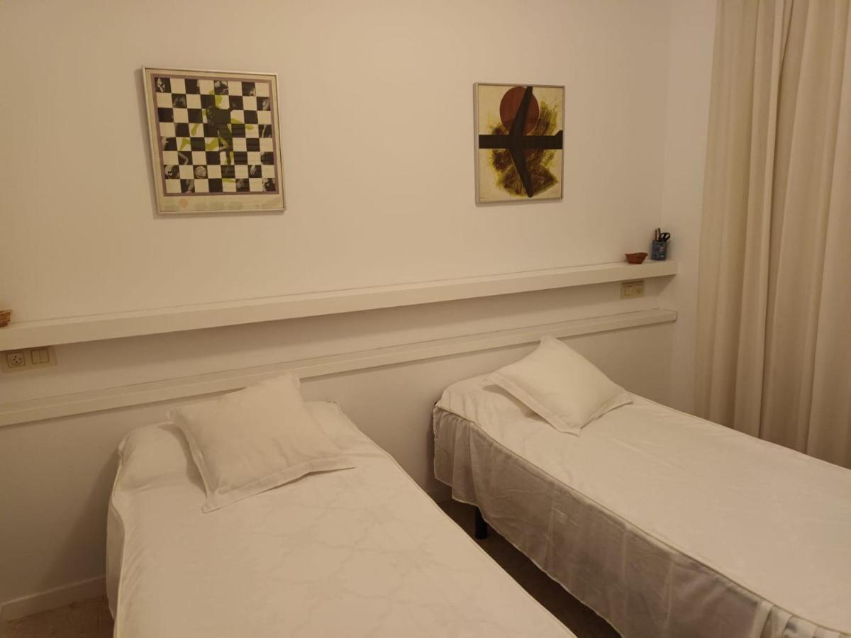 Port De'N Perris Apartman L' Escala Kültér fotó
