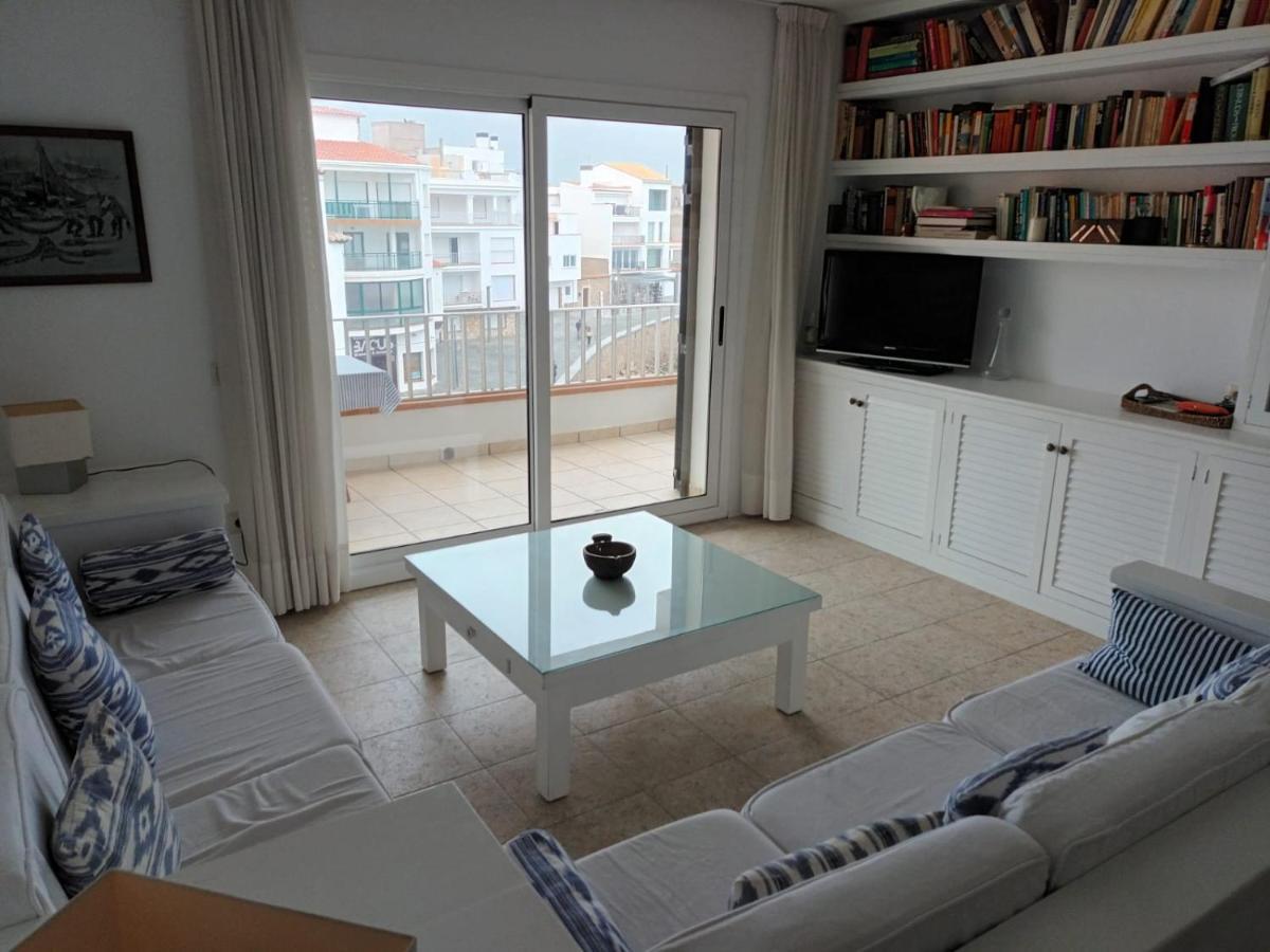 Port De'N Perris Apartman L' Escala Kültér fotó